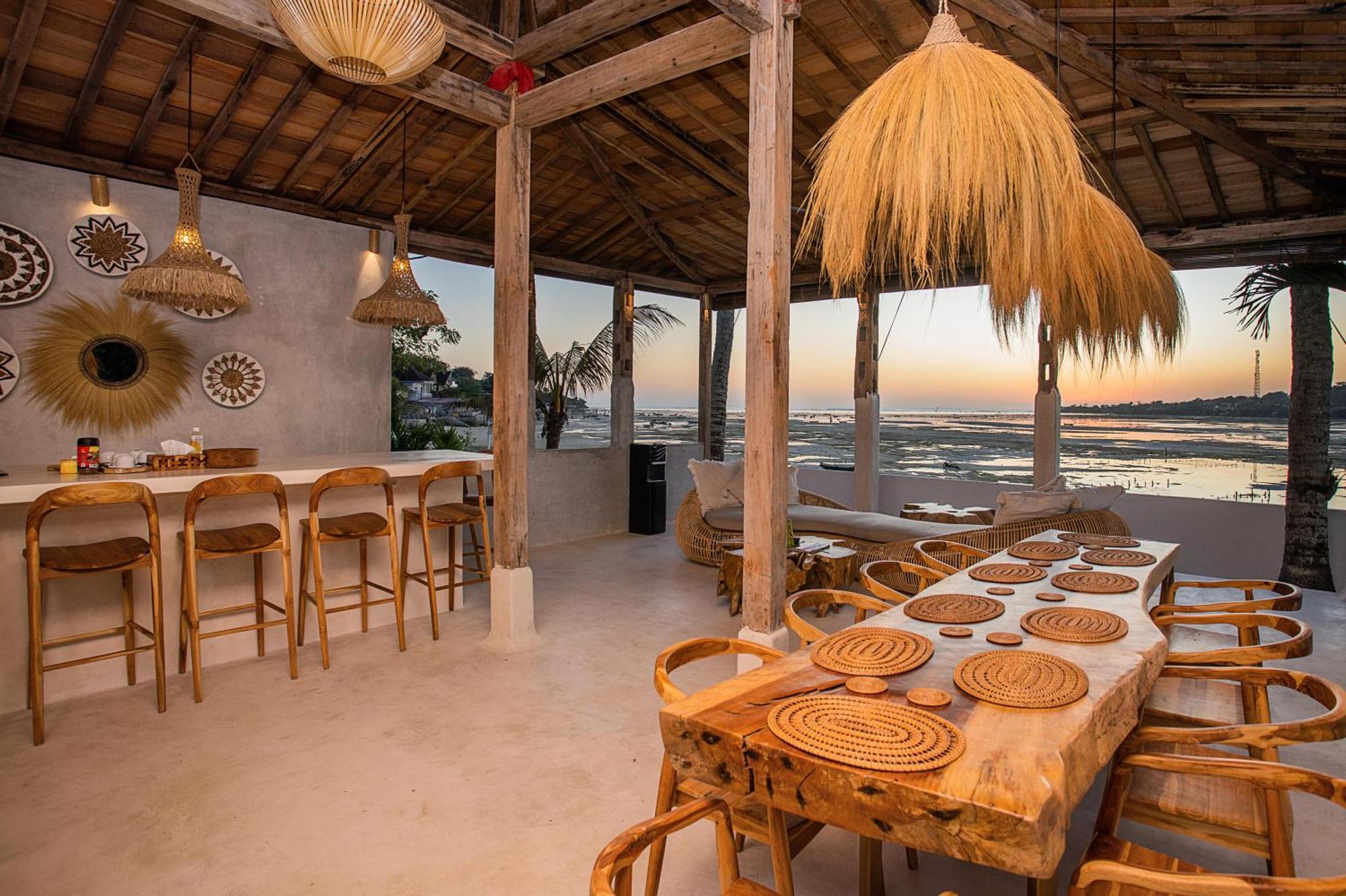 Sunset House Ceningan, 10 Person Beachview Private Villa Lembongan Exterior foto